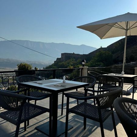 Gjirokastër Hotel With Castle View מראה חיצוני תמונה